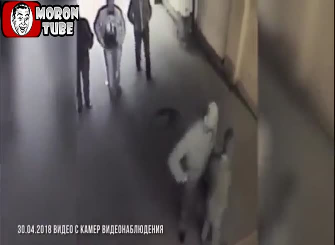 Video :Russia - after a disagreement, he kills a man without hesitation (Public Aware)